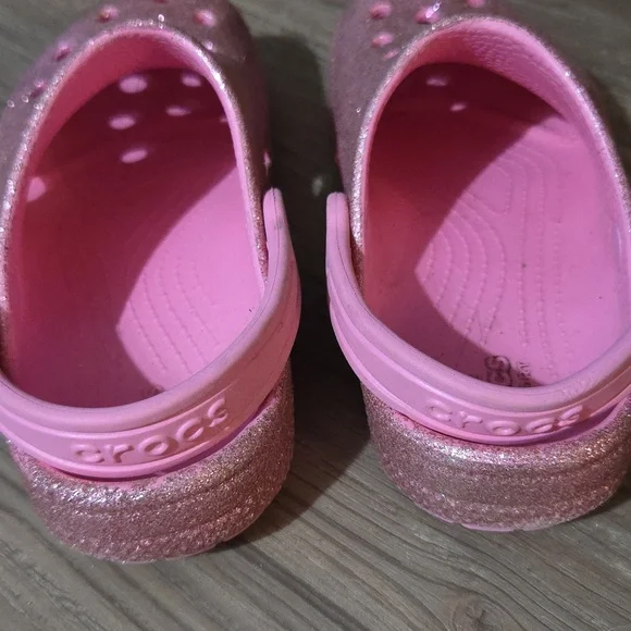 Kids Glitter Pink Crocs - Picture 4 of 5